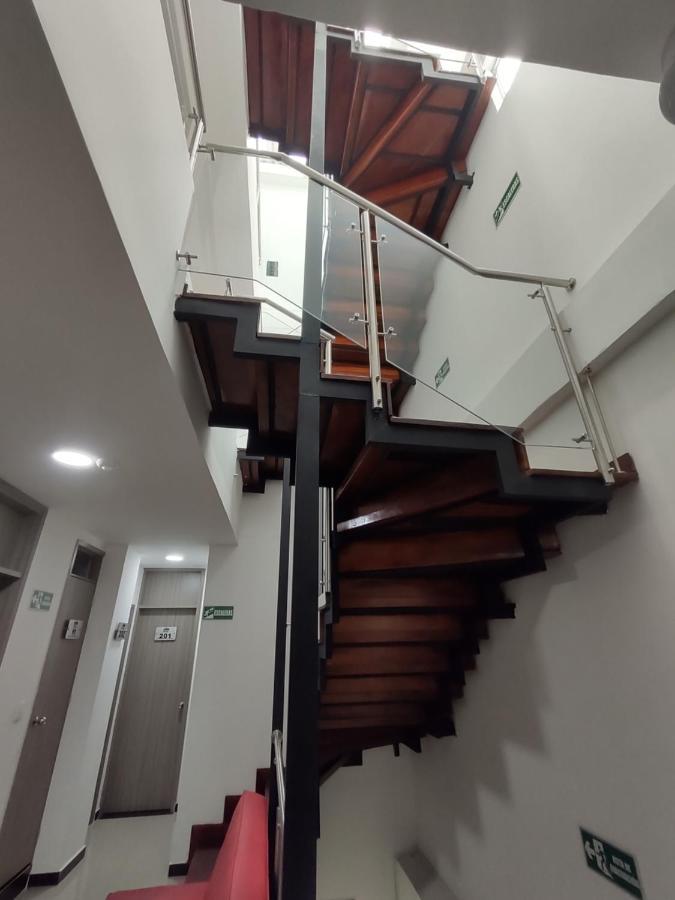 Cafe Estrella Hotel 4*